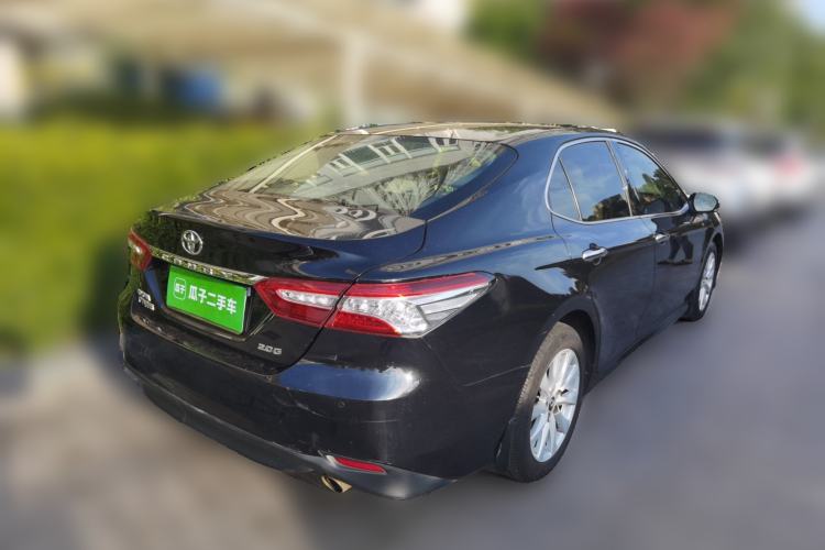 Used Toyota Camry 2018 2.0G Luxury Edition
