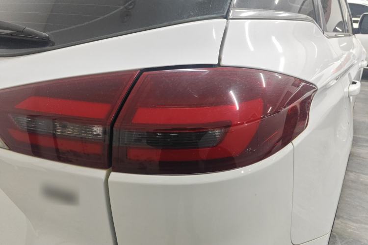 Used Geely Auto Emgrand X7 Sport 2018 1.8TD Automatic Two-Wheel Drive Smart Connect 4G Internet Edition Exterior 3