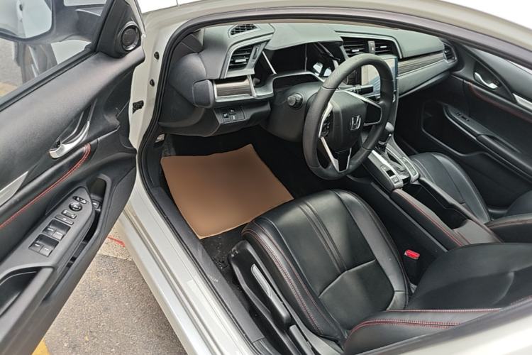 Used Honda Civic 2019 220TURBO CVT Dynamic Edition China VI Driver Seat