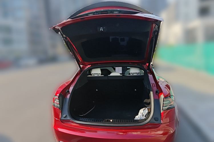 Used Tesla Model S 2023 Three-Motor All-Wheel-Drive Plaid Version Trunk