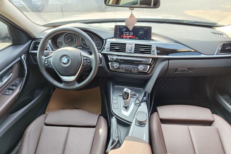Used BMW 3 Series 2019 320Li Fashion Model
