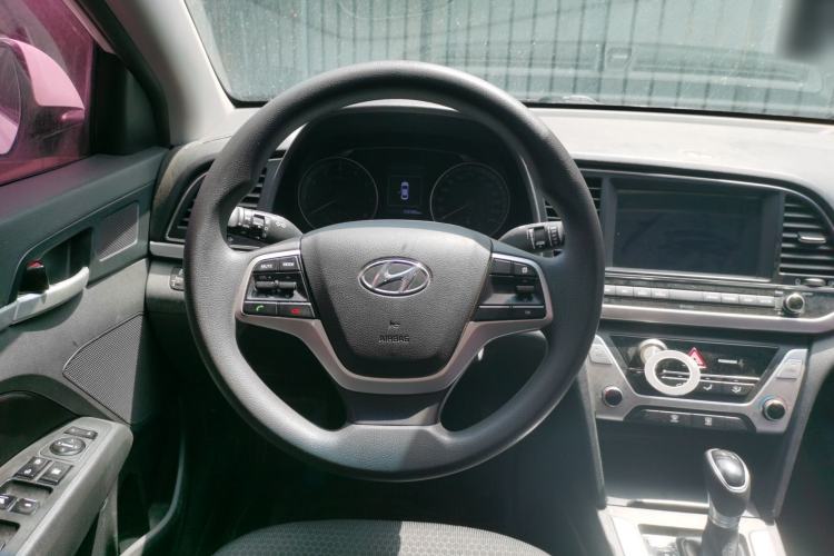 Used Hyundai Elantra (6th Generation / Lingdong) 2016 1.6L Automatic ZhiXuan – Elite Version Steering Wheel