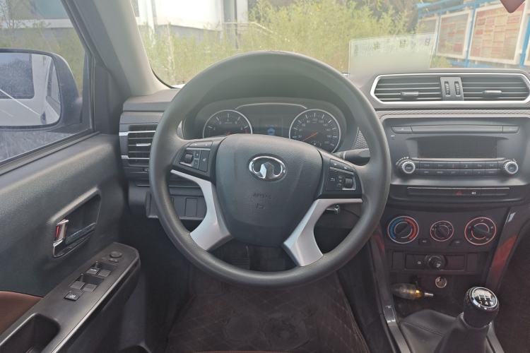 Used Great Wall Wingle 5 2020 2.4L Gasoline Two-Wheel Drive Value Edition Big Double Cab China VI Standard 4K22D4M Steering Wheel