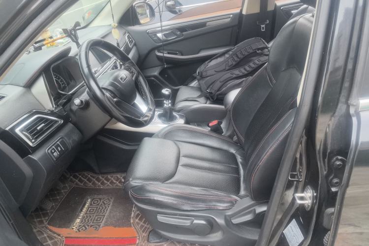 Used Zotye Domy X5 2017 Upgraded Model 1.5T Manual Luxury Edition Left Front Seat