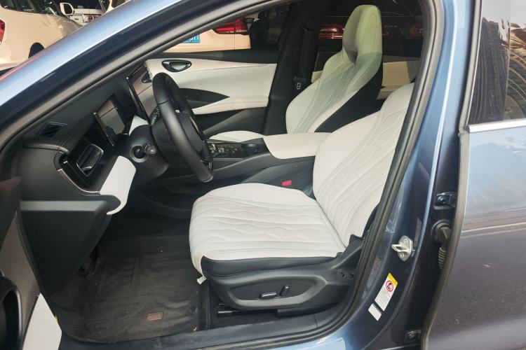 Used BYD Seal 06 New Energy 2024 DM-i 120KM Flagship Model
