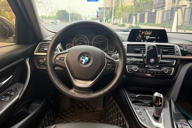 Used BMW 3 Series 2017 320Li Fashion Model Interior 3