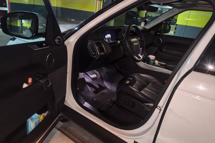 Used Land Rover Range SportNew Energy 2019 P400e SE Driver Seat