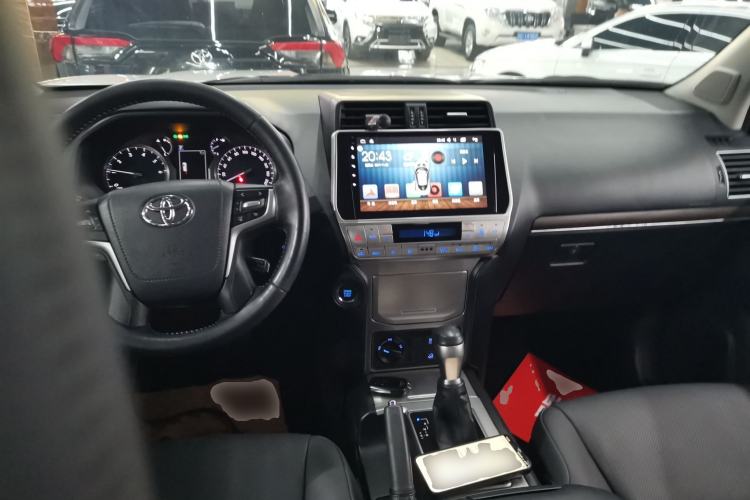 Used Toyota Prado 2018 3.5L Automatic TX-L with Rear-Mounted Spare Tire Center Console