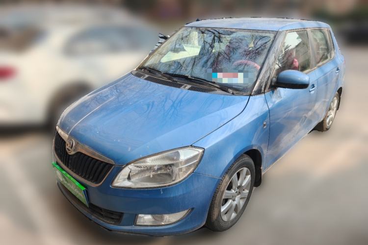 Used Skoda Fabia 2014 1.4L Automatic Crystal Edition