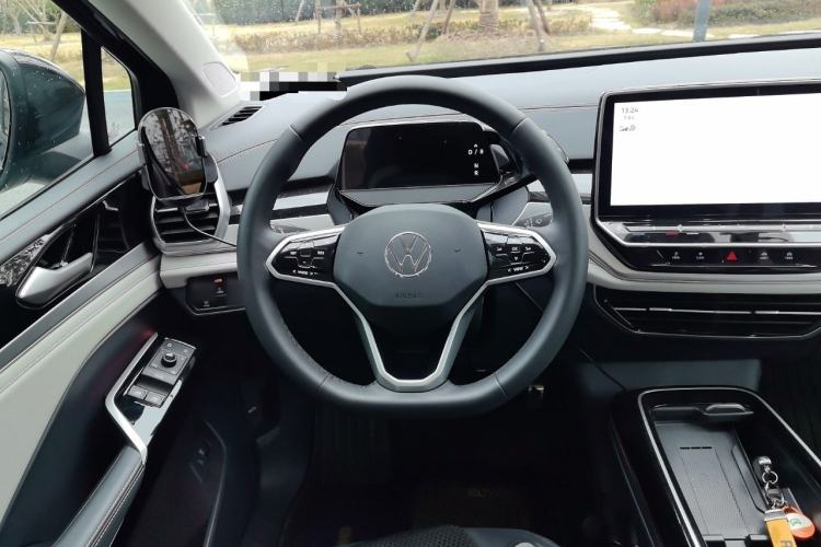 Used Volkswagen ID.6 CROZZ 2024 Facelifted PRO