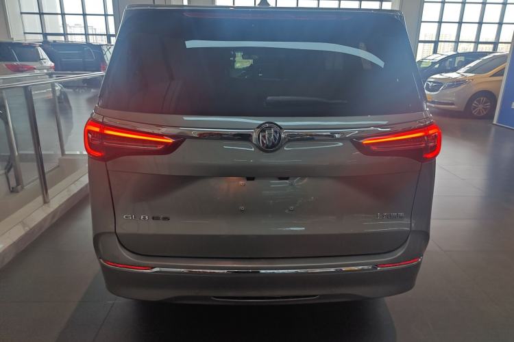 Used Buick GL8 2022 ES Landtrek 653T Luxury Edition