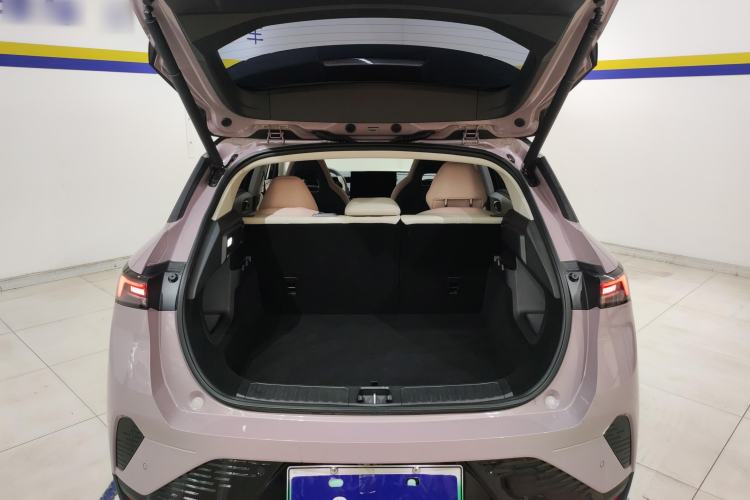 Used Lynk & Co 06 EM-P 2023 EM-P 126 Long-Range Halo