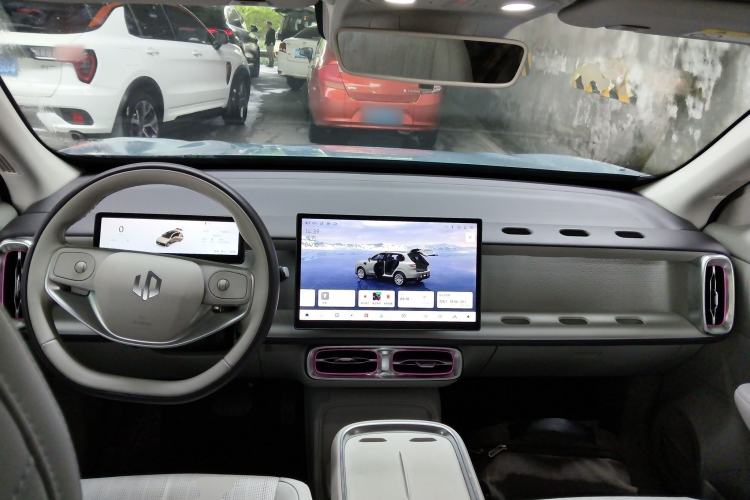 Used Leapmotor B10 2025 510 LiDAR Version Center Console