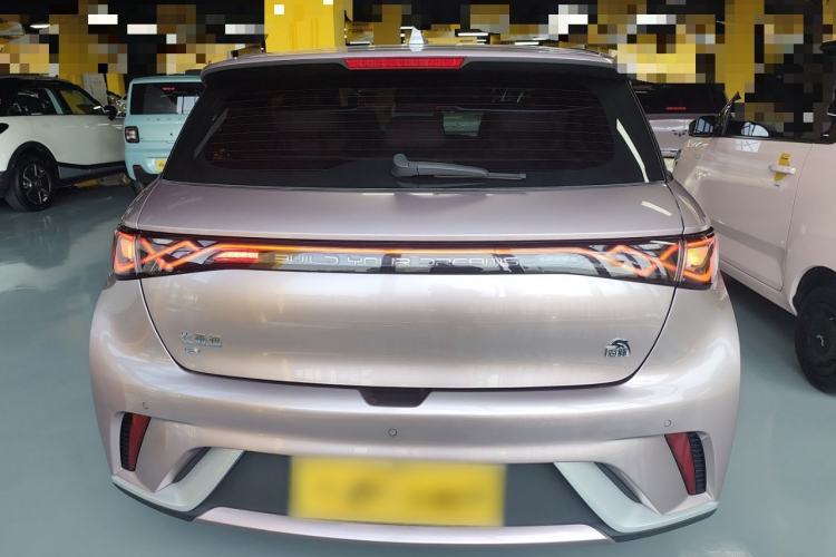 Used BYD Dolphin 2023 420 km Fashion Edition