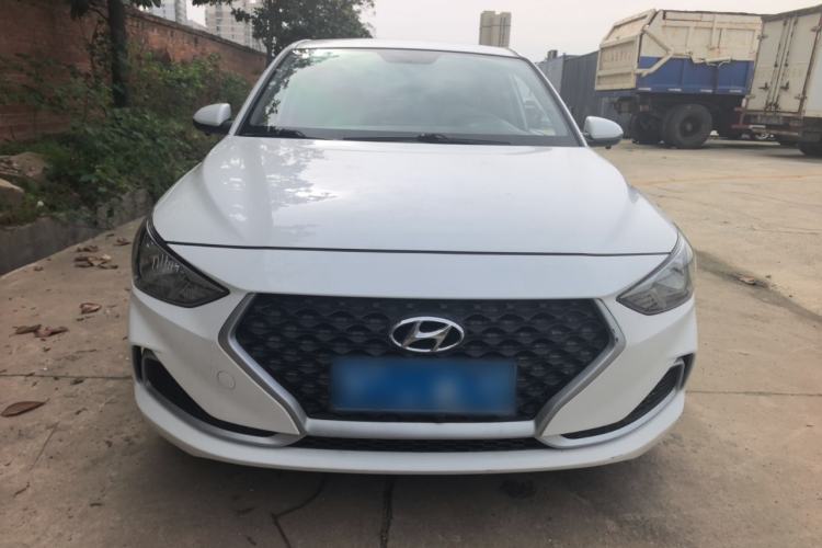 Used Hyundai Celesta 2020 1.6L Automatic GL Enjoyable Edition Front