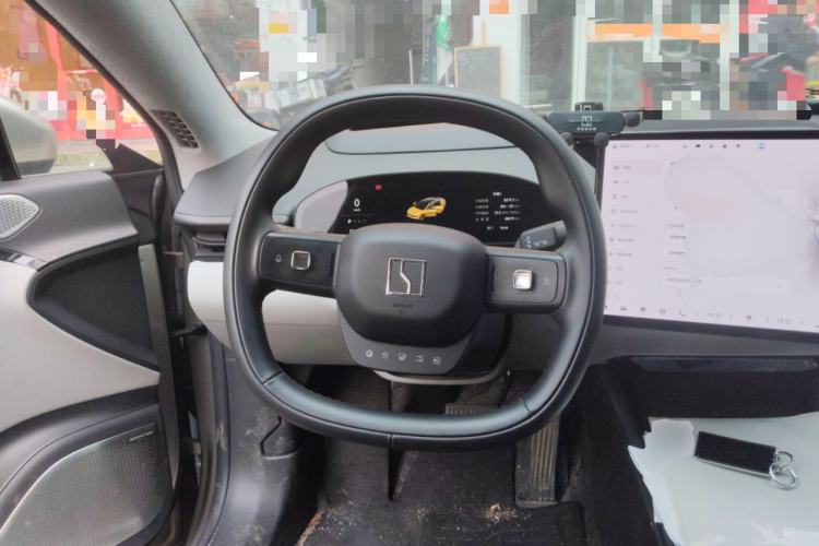 Used Zeekr 007 2024 Rear-Drive Enhanced Version 75 kWh Steering Wheel