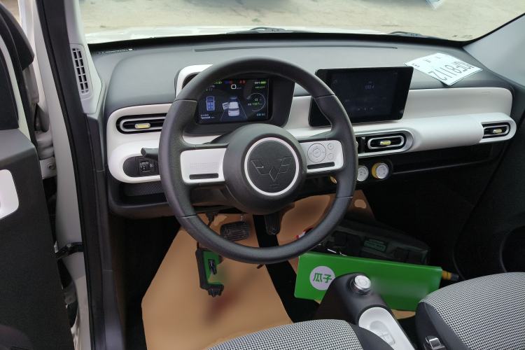 Used Wuling Hongguang MINIEV 2024 3rd Generation 215km Advanced Version Steering Wheel