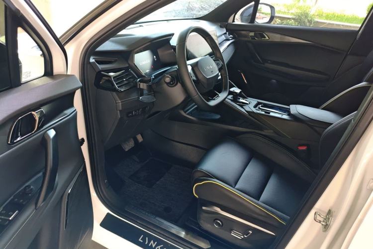 Used Lynk & Co 06 2023 Remix 1.5T Dynamic Halo