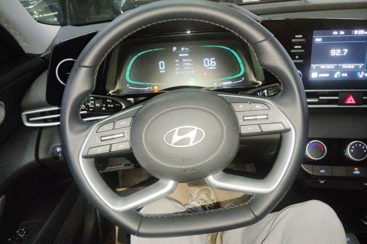 Used Hyundai Elantra 2023 1.5L CVT GLX Elite Edition Steering Wheel