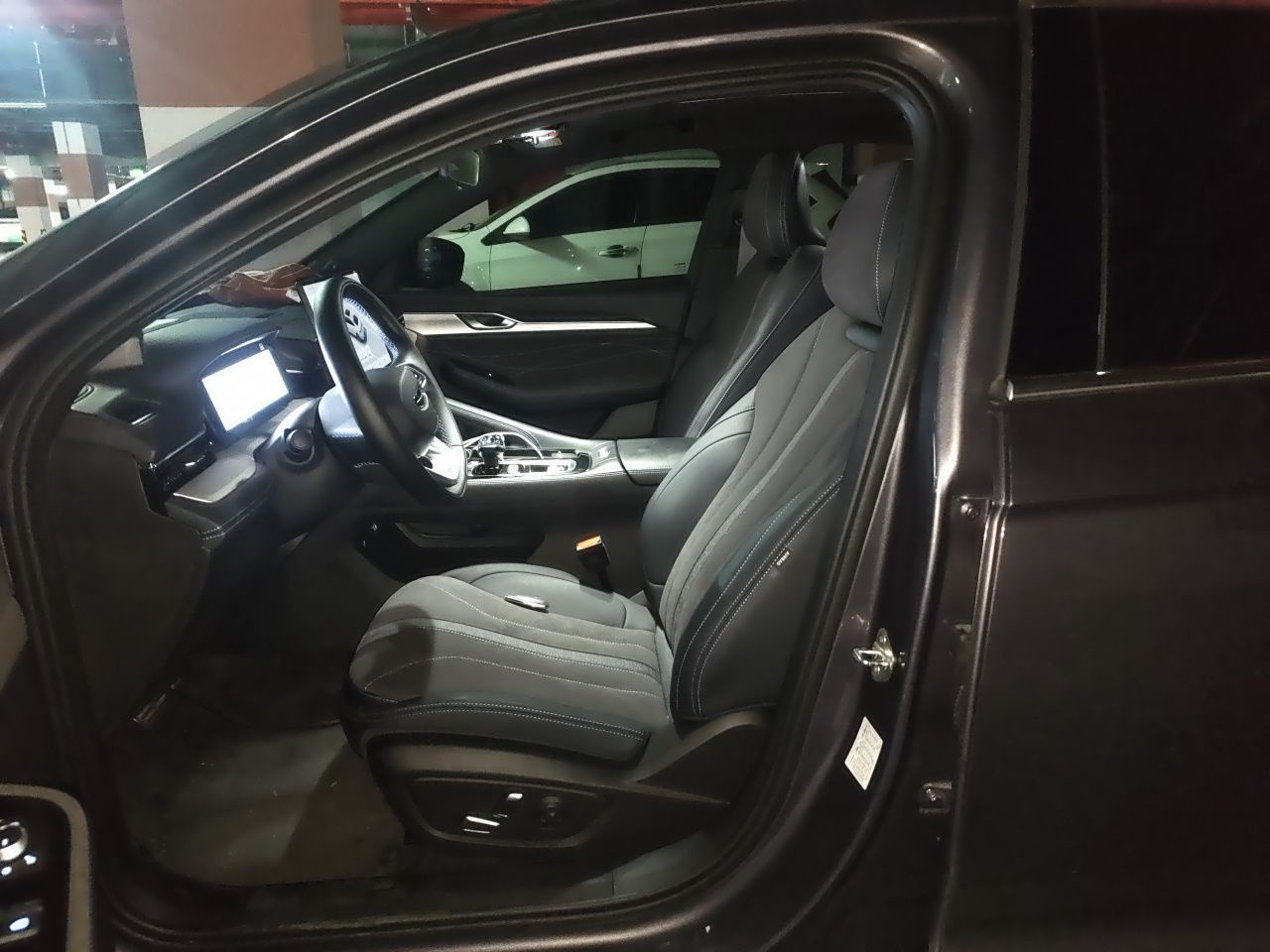Geely Auto Preface 2026 Model Oriental Yao 2.0TD Lanxing Edition — снимка 15