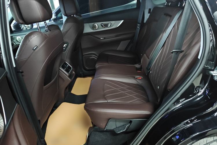 Used Chery Tiggo 8 PRO 2024 Champion Edition 390T Four-Wheel Drive Peak Version 5 Seats
