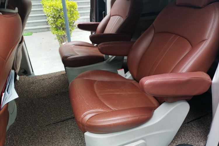 Used SAIC MAXUS G10 2014 2.0T Automatic Elite Edition