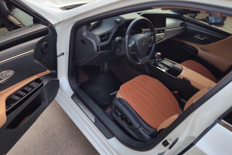 Used Lexus ES 2021 200 Excellence Edition