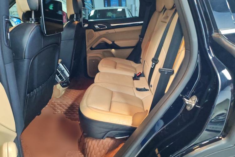 Used Porsche Cayenne 2016 Cayenne S 3.6T Interior 4