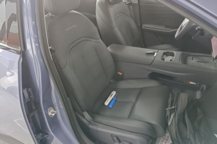 Used Nissan N6 2026 Model 180 Max Right Front Seat