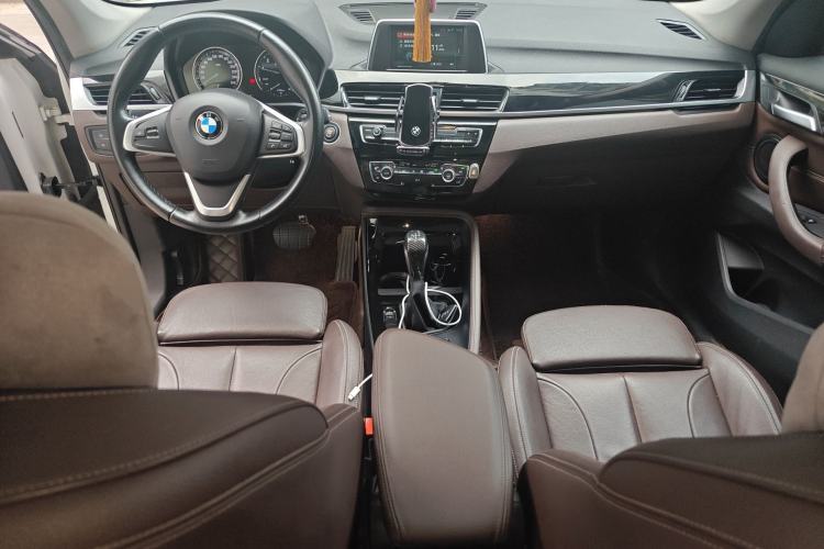 Used BMW X1 2018 sDrive18Li Luxury Model Center Console