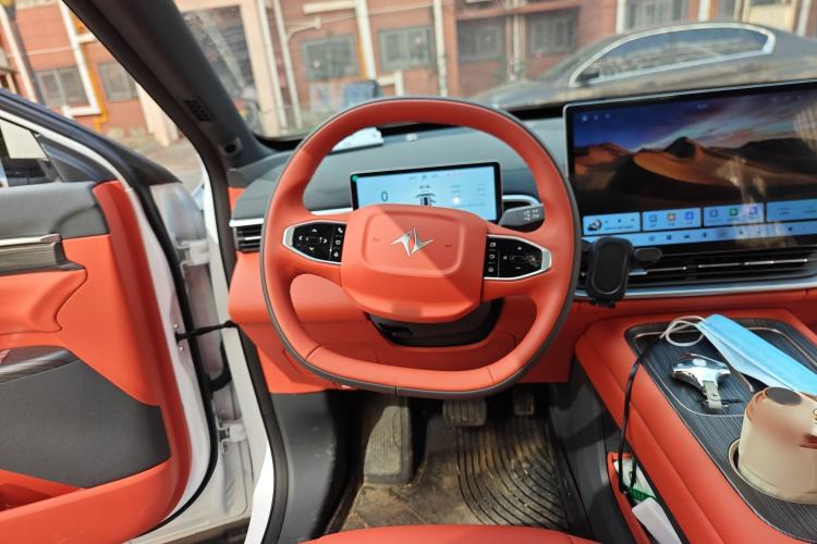 Used Dongfeng eπ eπ008 2024 636Max All-Electric Version 6 Seats Steering Wheel