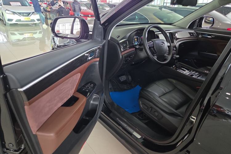 Used GAC Trumpchi GS8 2017 320T Two-Wheel Drive Luxury Smart Connectivity Version (7 Seats)