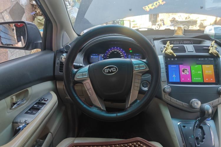 Used BYD S6 2011 2.4L Automatic Luxury Edition