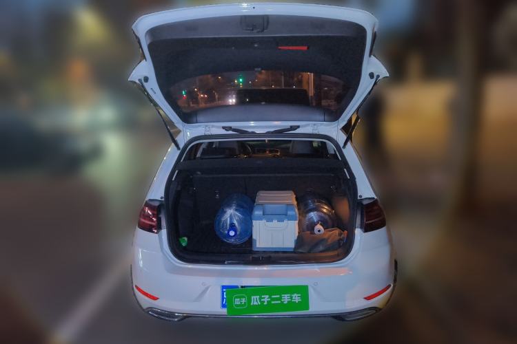 Used Volkswagen Golf 2018 230TSI Automatic Luxury Version Trunk