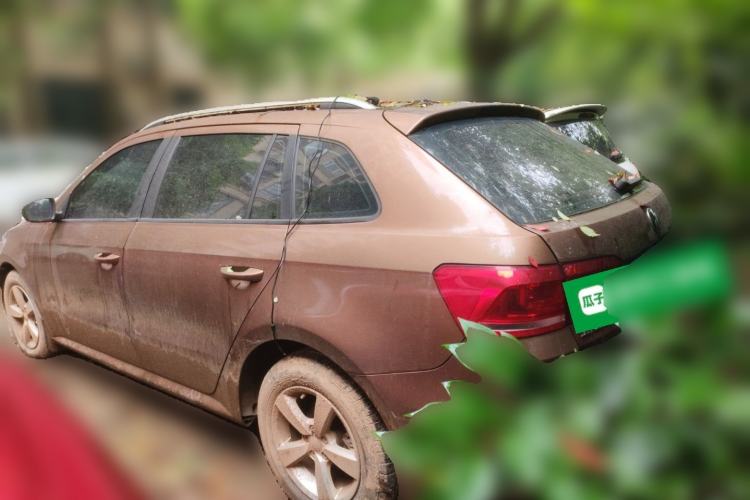 Used Volkswagen Gran Lavida 2015 1.6L Automatic Fashion Edition Rear Left 45 Deg