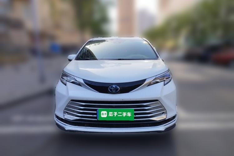 Used Toyota SIENNA 2021 2.5L Hybrid Platinum Edition
