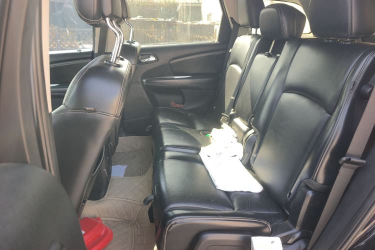 Used Fiat Freemont 2012 2.4L Luxury Edition
