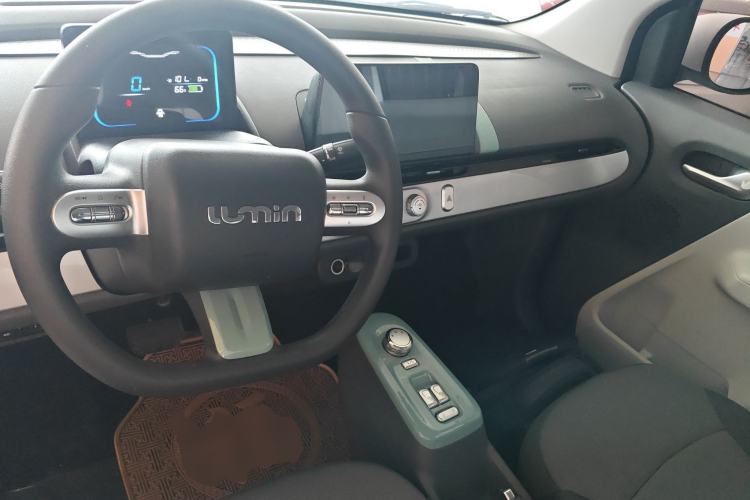 Used CHANGAN NEVO Lumin 2022 155 km – Refreshingly Sweet Edition Center Console