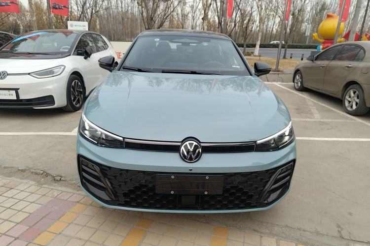 Used Volkswagen Passat 2025 Pro 380TSI Starry Dragon Luxury Edition