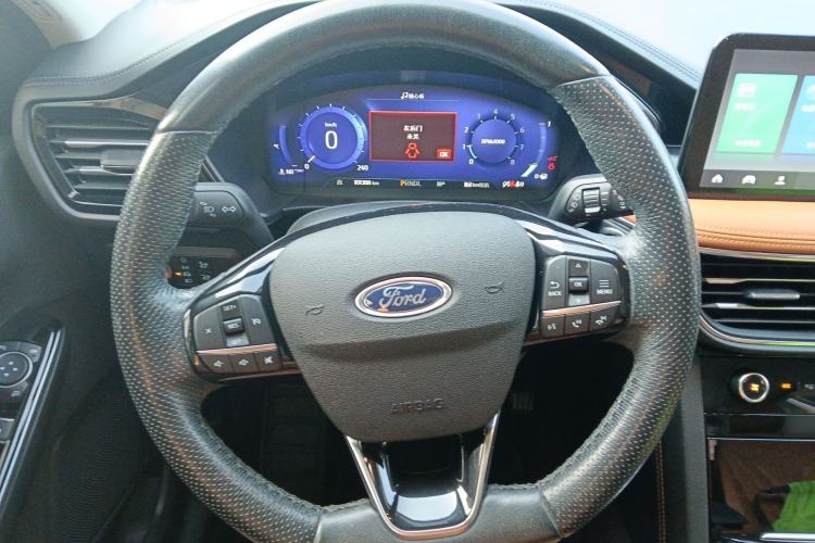 Used Ford Escape 2020 EcoBoost 245 Two-Wheel Drive Smart & Enjoyment Model
