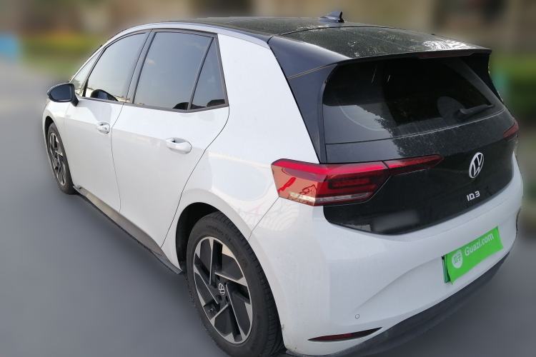 Used Volkswagen ID.3 2025 Smart Edition Ultra-Intelligent Oxygen Version Rear Left 45 Deg