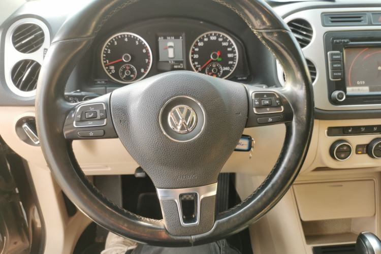 Used Volkswagen Tiguan L 2013 1.8TSI Automatic Two-Wheel Drive Luxury Model
