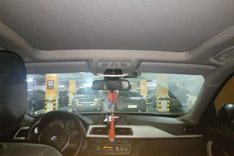 Used BMW 3 Series GT 2013 320i Leading Model Headliner