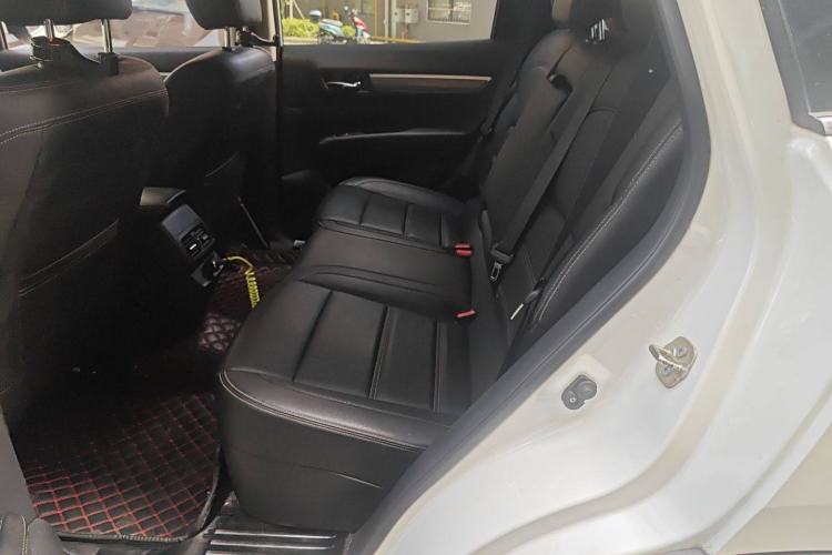 Used Renault Koleos 2018 2.0L Two-Wheel-Drive Luxury Edition Left Rear Seat