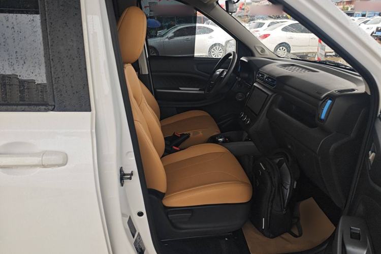 Used Dongfeng Fengon E380 2023 Standard Edition – Comfort Model 7 Seats
