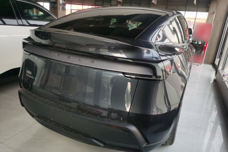Used Tesla Model Y 2026 Rear-Drive Model
