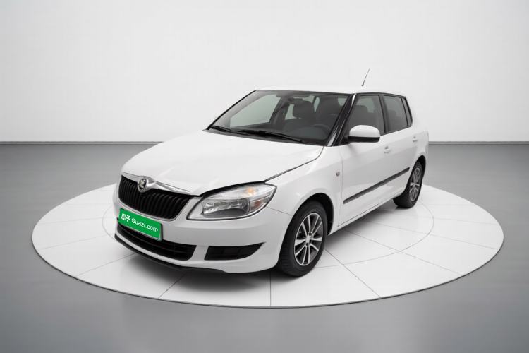 Used Skoda Fabia 2014 1.4L Automatic Crystal Edition