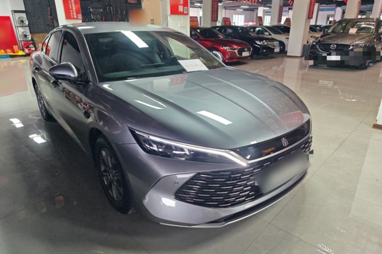 Used BYD Qin L 2025 DM-i Smart Drive 80KM Leading Model Front Right 45 Deg