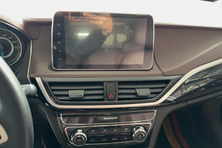 Used Soueast A5 Wing Dance 2019 1.5L Manual Luxury Edition China V Standard
