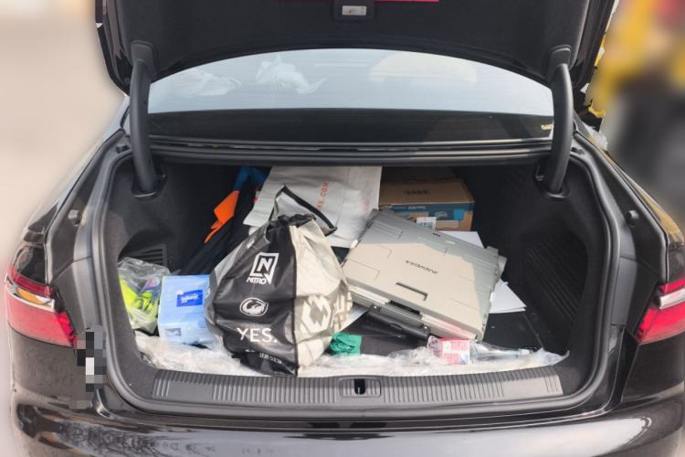 Used Audi A8 New Energy 2021 A8L 60 TFSIe quattro Trunk